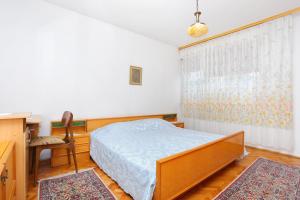 Holiday apartments Split - 13885