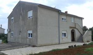 Apartments with a parking space Liznjan, Medulin - 13934 