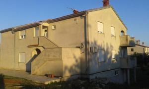 Apartments with a parking space Liznjan, Medulin - 13934 