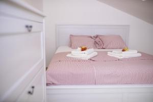 Apartments by the sea Palit, Rab - 13990