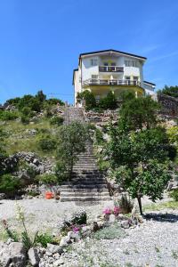 Apartments by the sea Ribarica, Karlobag - 14032 