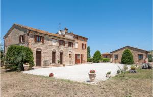 Lovely Home In Tolentino With Kitchen