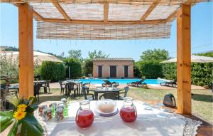 Lovely Home In Tolentino With Kitchen