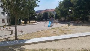 Apartments with WiFi Split - 14065