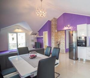 Apartments by the sea Povlja, Brac - 14126