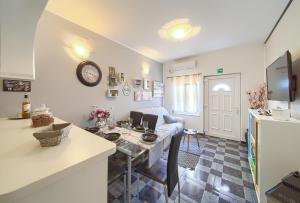 Apartment Rijeka 13976b