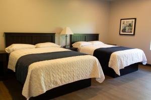 Queen Room room in Watershed Hotel