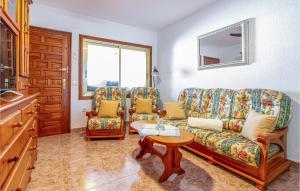 Stunning Home In Torrevieja With Wifi