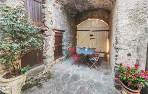 Maisons de vacances Nice Home In Berlou With Wifi, Private Swimming Pool And 3 Bedrooms : photos des chambres