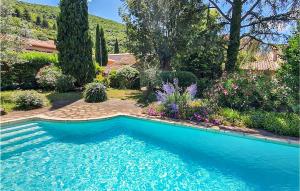 Maisons de vacances Nice Home In Berlou With Wifi, Private Swimming Pool And 3 Bedrooms : photos des chambres