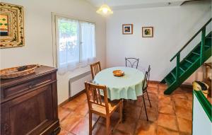 Maisons de vacances Beautiful home in Berlou with WiFi and 2 Bedrooms : photos des chambres