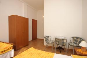 Apartments and rooms by the sea Starigrad, Paklenica - 6634