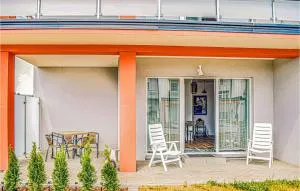 1 Bedroom Cozy Apartment In Darlowko - Russhagen