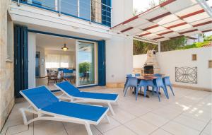 Amazing Home In Supetar