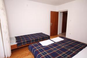 Apartments and rooms with parking space Podgora, Makarska - 6790