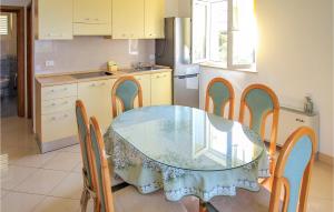 Stunning apartment in Mandre with 2 Bedrooms WiFi and Indoor swimming pool