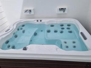 Villa Excellance Beach and Wave Pool Resort