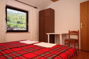 Apartments and rooms with parking space Podgora, Makarska - 6790