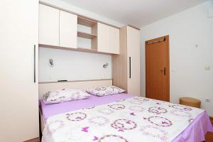 Apartments with parking space Baska Voda, Makarska - 6827