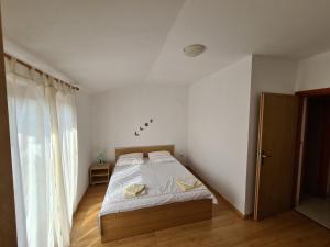 Apartments by the sea Dobropoljana, Pasman - 8198