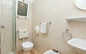 1 Bedroom Lovely Apartment In Saplunara