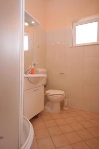 Apartments by the sea Kali, Ugljan - 8235