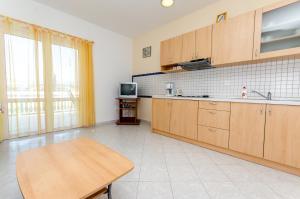 Apartments by the sea Okrug Gornji, Ciovo - 8440