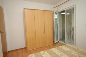 Apartments by the sea Cove Mala Lamjana, Ugljan - 8461