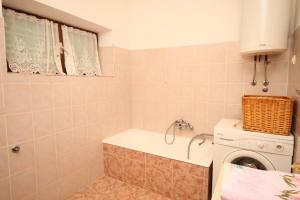 Apartments by the sea Nevidjane, Pasman - 8528