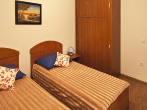 Apartments with WiFi Dubrovnik - 8565