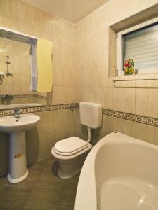 Apartments with WiFi Dubrovnik - 8565