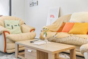 温馨舒适3房公寓 1分钟火车站 20分钟到市中心 楼下大型超市woolworth