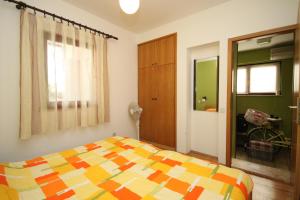 Apartments by the sea Rastici, Ciovo - 8619