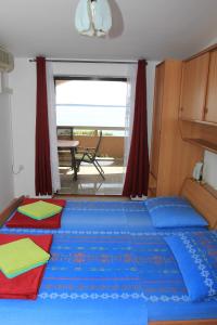 Apartments by the sea Mandre, Pag - 8655