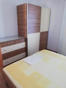 Apartments by the sea Cove Pokrivenik, Hvar - 8673