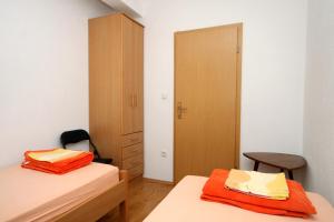 Seaside secluded apartments Cove Pobij, Hvar - 8702