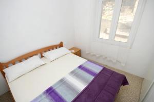 Seaside secluded apartments Cove Pobij, Hvar - 8702