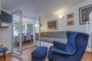 Apartments by the sea Jelsa, Hvar - 8729