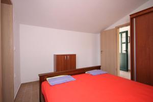 Apartments by the sea Basina, Hvar - 8754