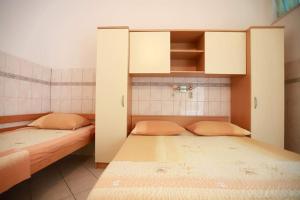 Apartments with parking space Baska Voda, Makarska - 10406