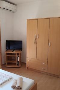 Apartments by the sea Cove Blaca, Mljet - 10416