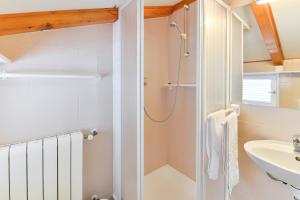 Apartments with a parking space Zaton, Zadar - 11130