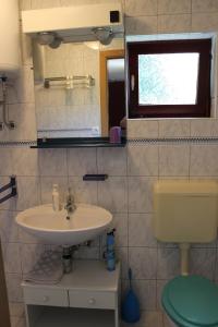 Apartments with parking space Liznjan, Medulin - 11152