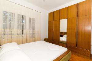 Apartments with parking space Biograd na Moru, Biograd - 11327