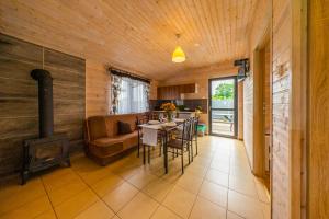 Domki nad Rozlewiskiem