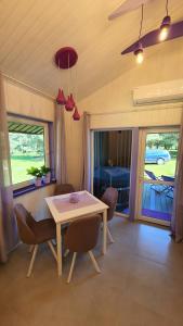 VIP Yellow dream house Sodyba Geras geltona žalia raudona violetinė