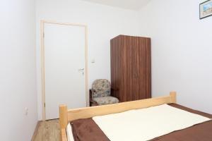 Family friendly house with a swimming pool Kanica, Rogoznica - 10367