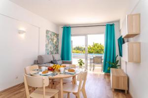 Charming seaside and terasse in Playa paraiso