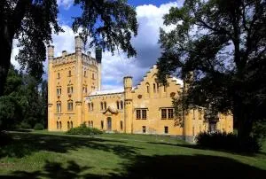 Zámek Nečtiny - Pšov