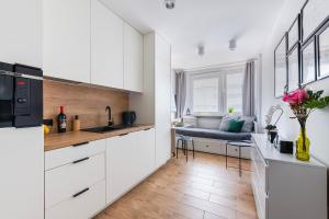 Śliska 3 - studio - 100m od Złotych Tarasów oraz 200m od Dworca Centralnego, piękny widok na panoramę Warszawy - Wifi - Smart TV 55 cali - Better Rental